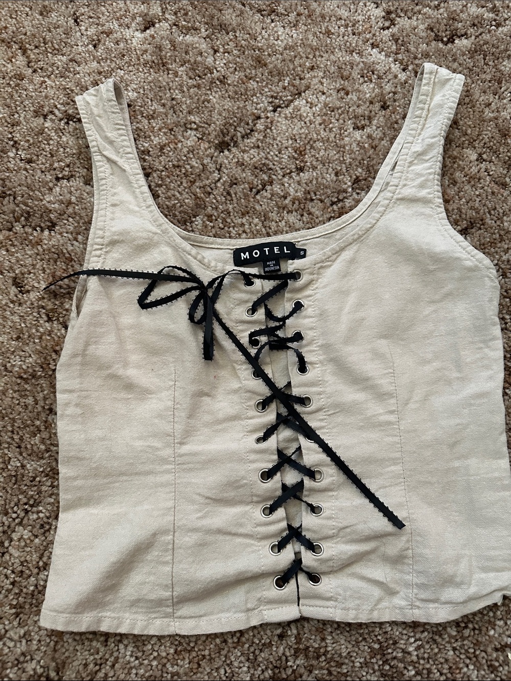 Motel Cream Lace-Up Linen-Blend Crop Top with Black Tie